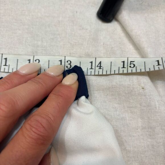 Vintage Leon Levin White Skirt with Blue and Red Pockets Size 10 - Picture 9 of 11